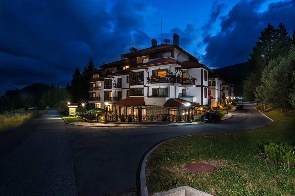 Mountain Lake Hotel Smolyan Exteriör bild